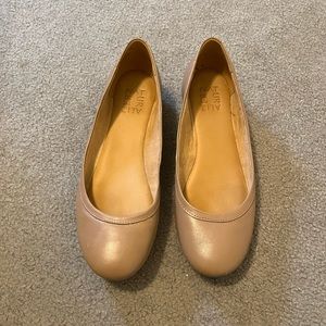 NATURALIZER | Women’s Taupe Flats Size 7.5